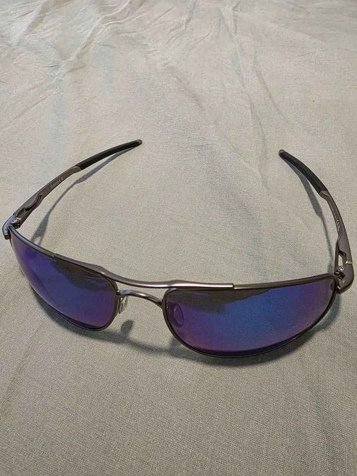 Oakley Sunglasses Gauge 8 - photo 2