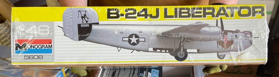Liberator and Mustang Model Airplane Build Kits - photo 2