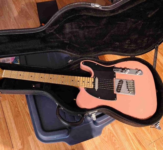 Soulman T-400 Telecaster-style guitar w/ locking hardcase