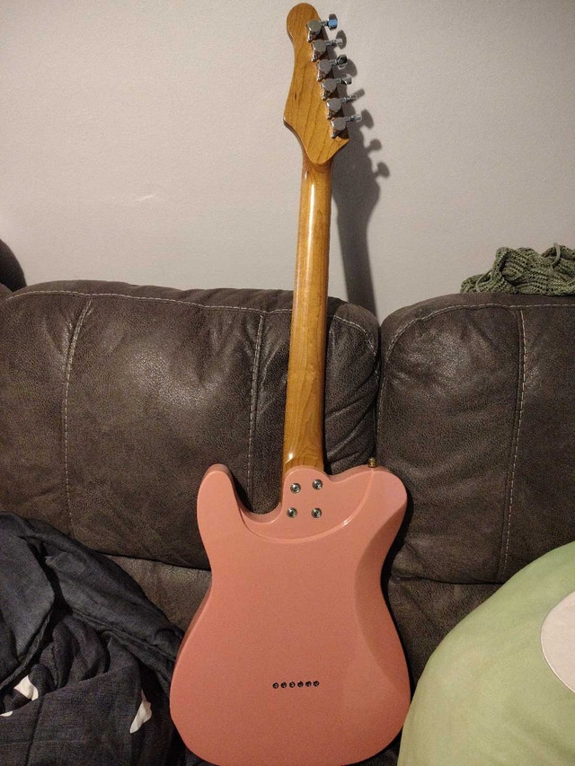 Soulman T-400 Telecaster-style guitar w/ locking hardcase - photo 5