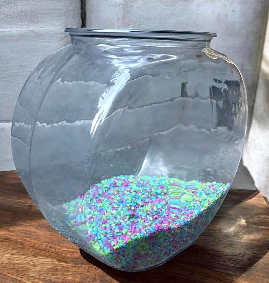 2 Gallons Glass Fish Bowl with Multi-Colored Gravel