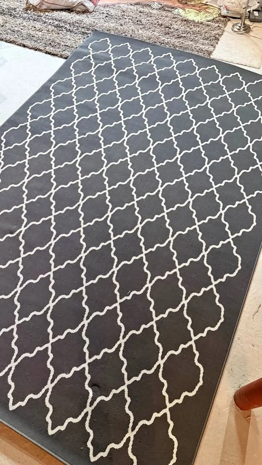 Rug
