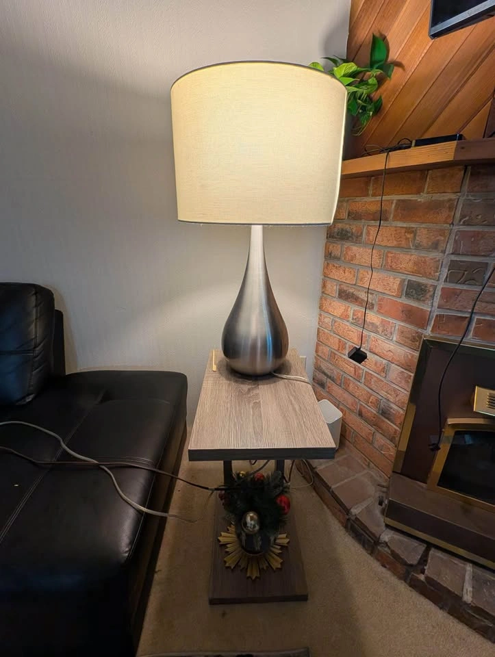 5 Modern Table Lamps - Moving Out Sale - photo 5
