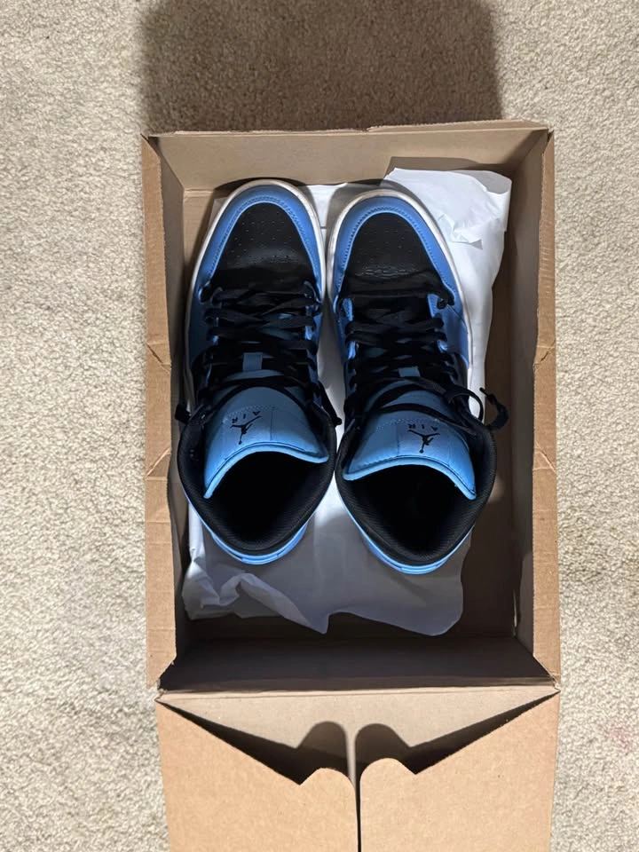 Air Jordan 1 Mid University Blue Black - photo 4