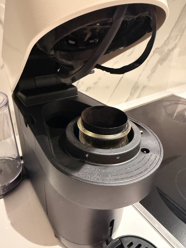 Nespresso Vertuo Pop+ Coffee Machine (Coconut White) - photo 3