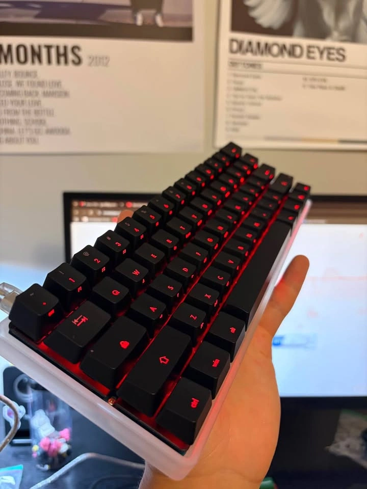 4 Keyboards for sale - photo 4