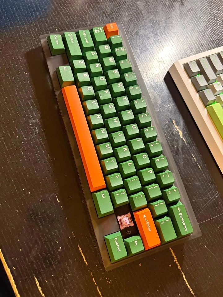 Qwertykeys QK60 WKL