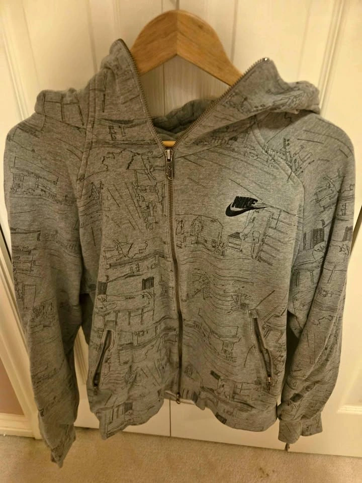 Old Nike Zip Up Size Medium
