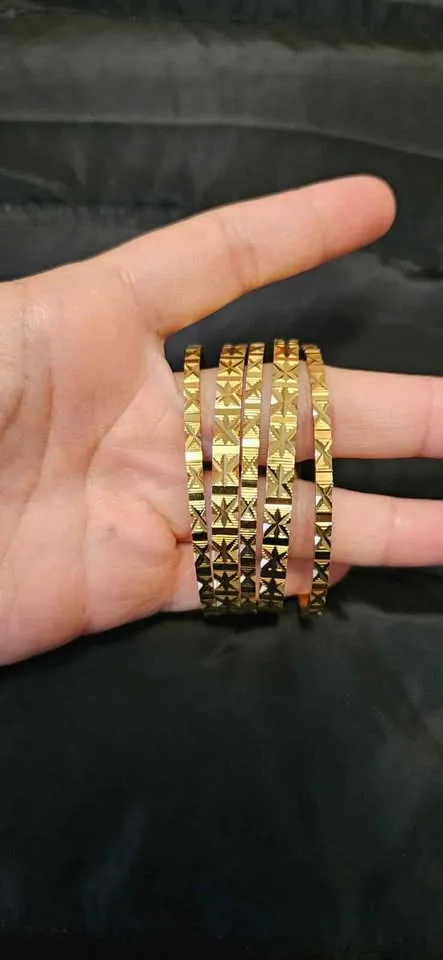 Artificial gold bracelet sets image indicator(2)