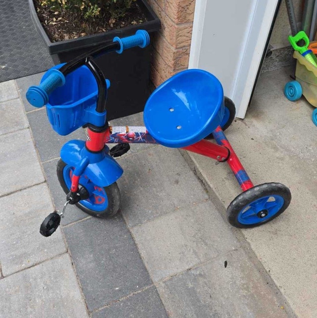 Huffy Spider-Man Tricycle