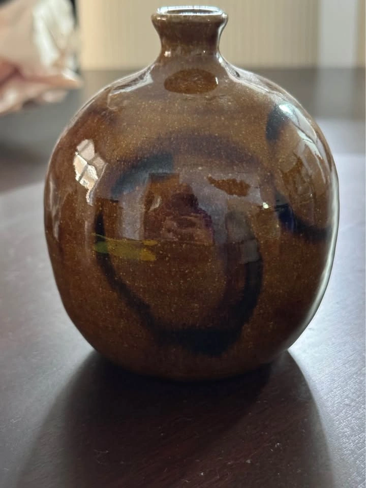 Small Round Brown signed pottery Vase - photo 4