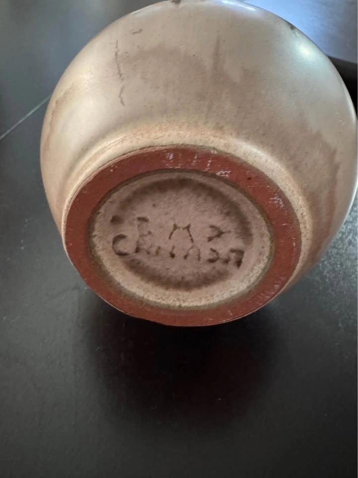 Blue Mountain Pottery vases - photo 2