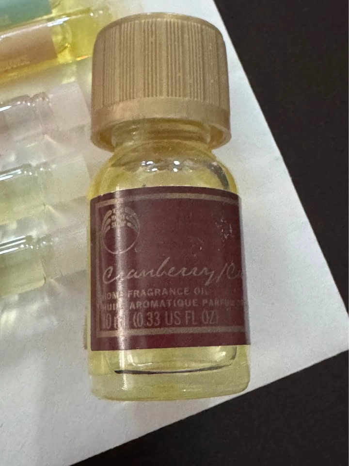 The Body Shop Oil Burner with rare and discontinued Fragrance Oi - photo 3