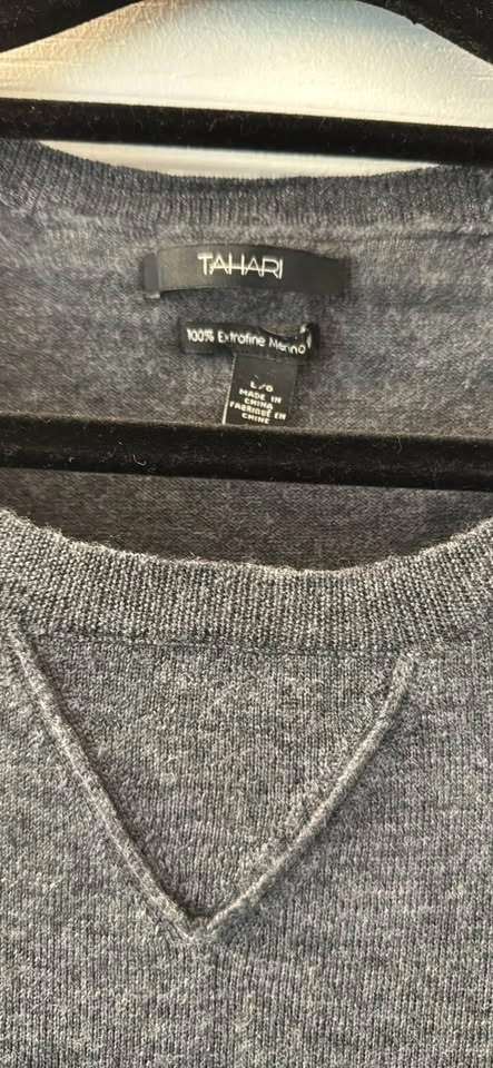 Tahari 100% Extrafine Merino Wool Sweater Large - photo 2