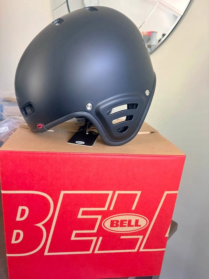 New- kids medium helmet