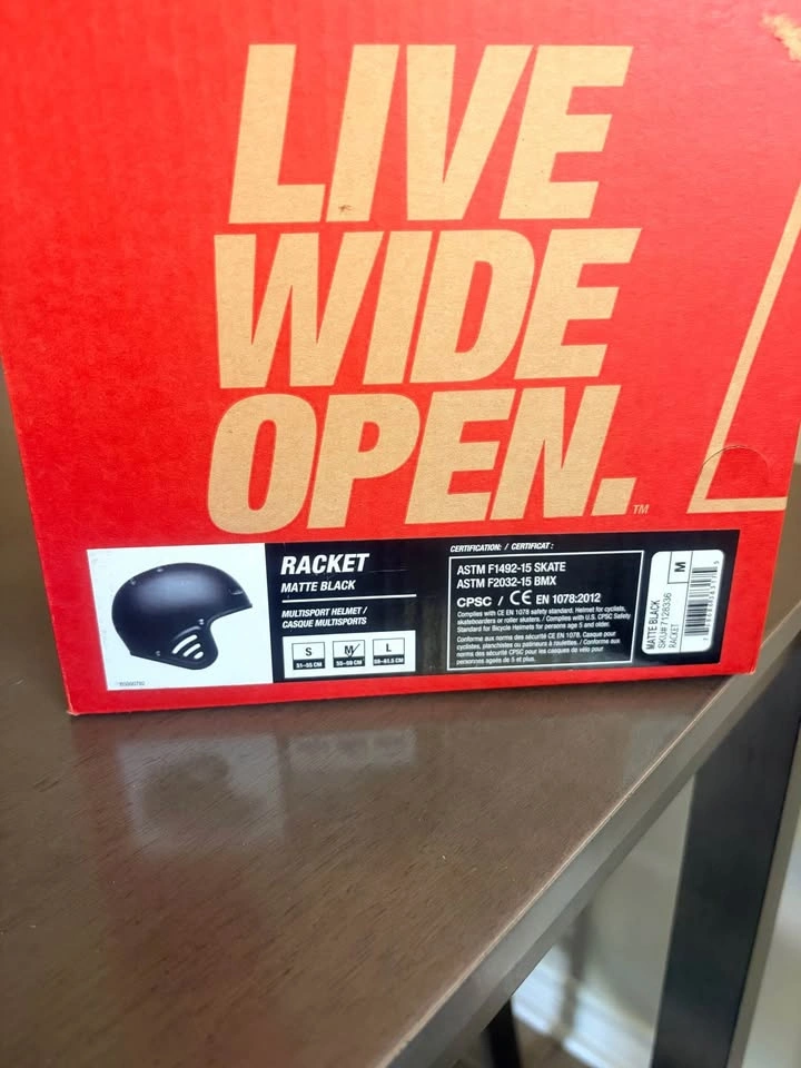New- kids medium helmet - photo 3