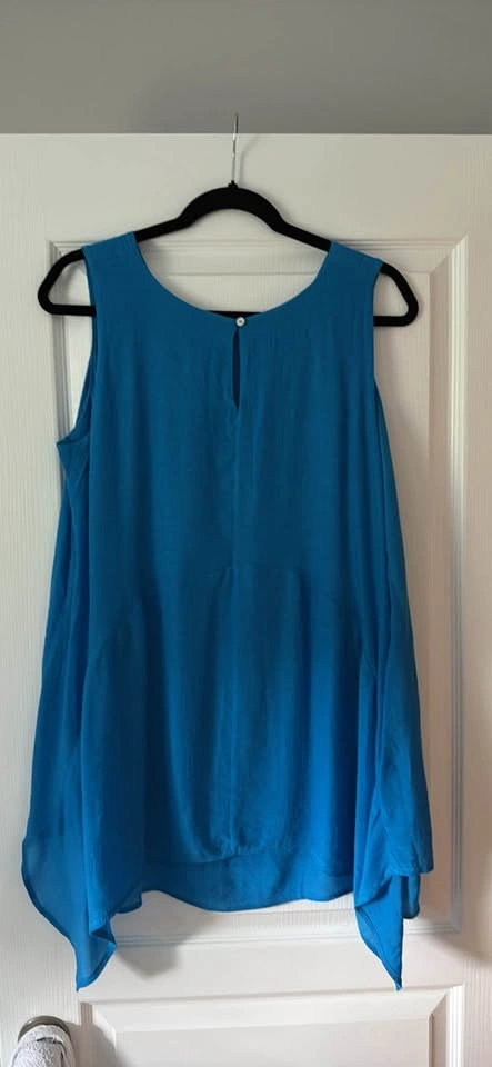 Cristina B Turquoise Blue Sleeveless Sharkbite Hem Top Size L - photo 2