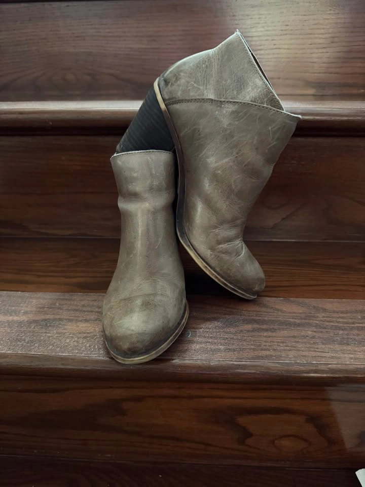 Lucky Brand Leather Ankle Boots size 8 - photo 3
