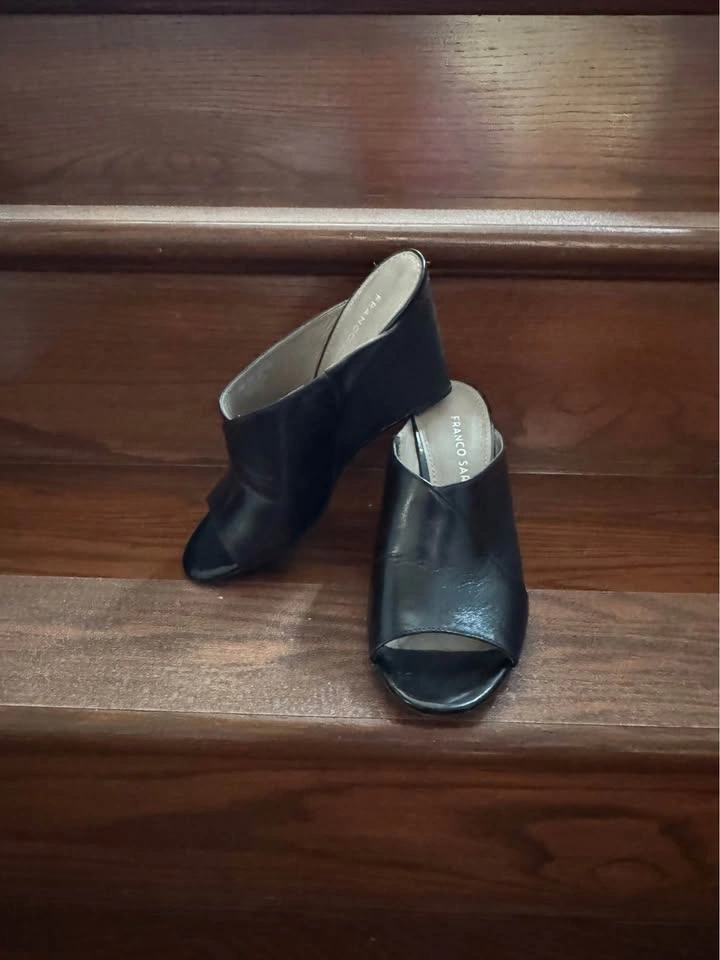 Franco Sarto Black Leather Wedge Mules Size 7.5 - photo 4