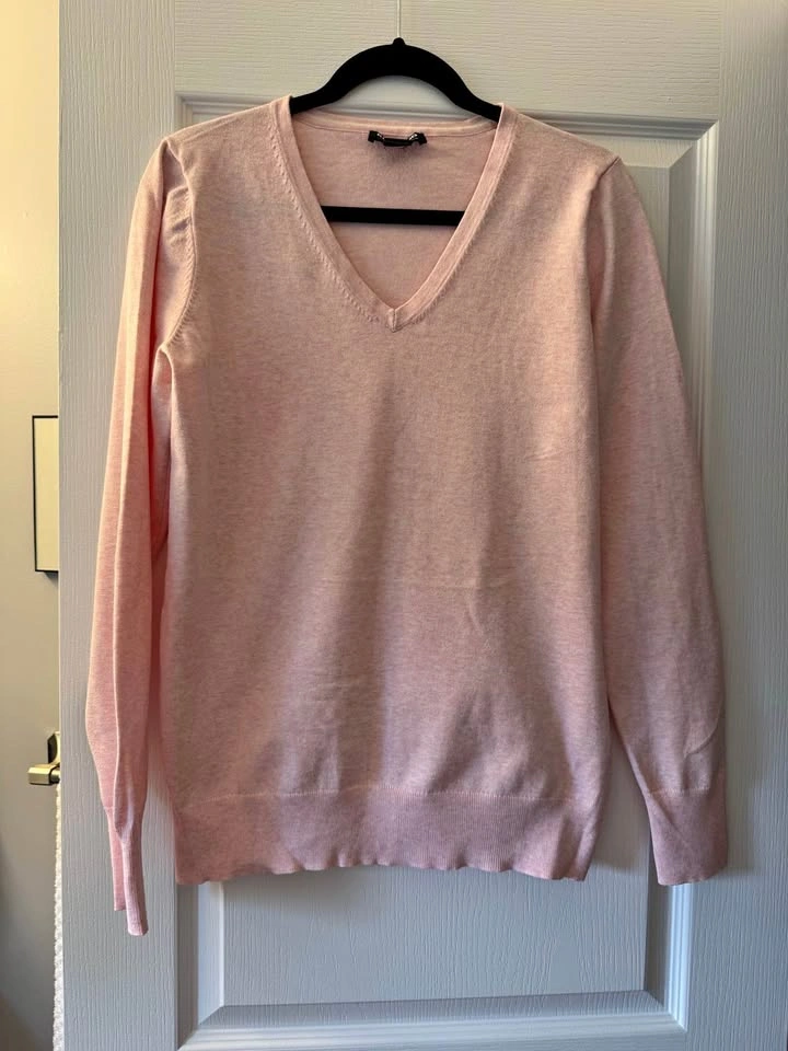 Kirkland Signature Pink V-Neck Sweater
