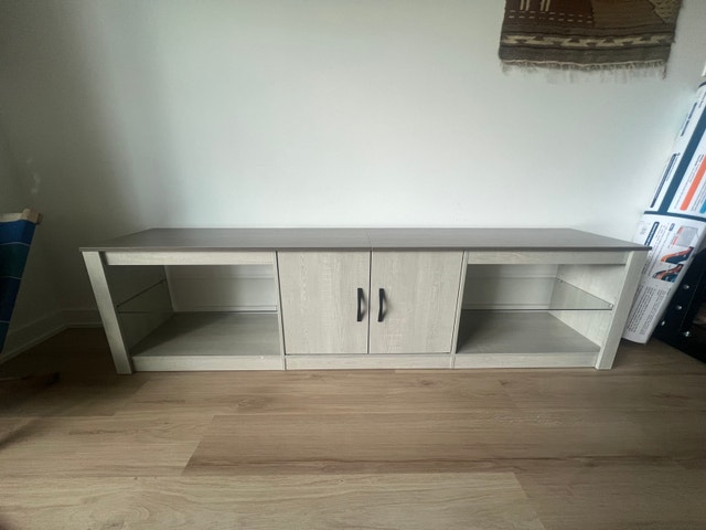 Kruszewski 70 Inch Led TV Stand