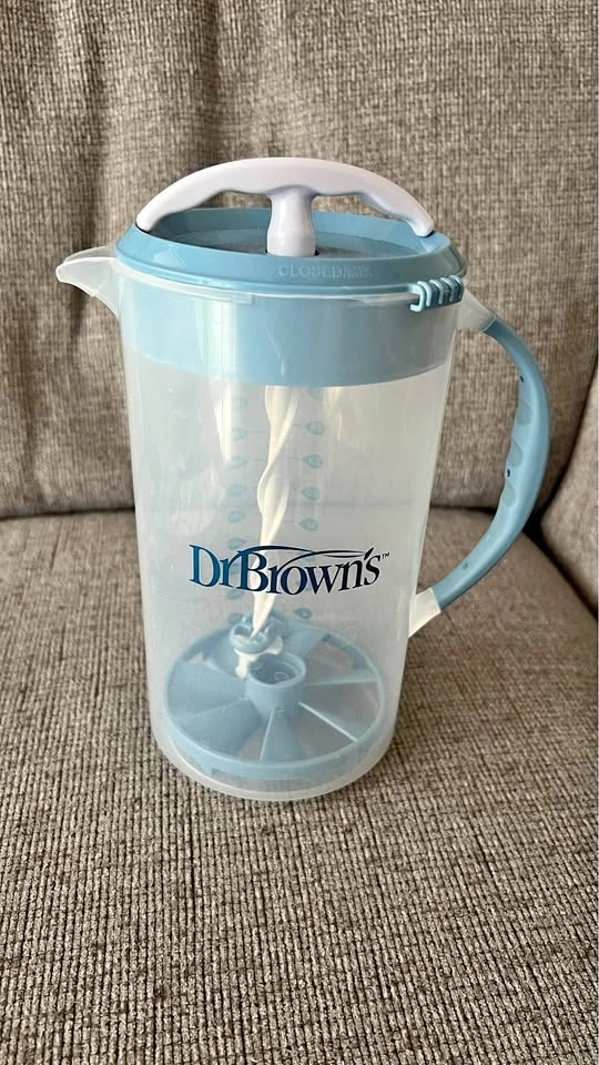 Dr. Brown's formula mixing pitcher