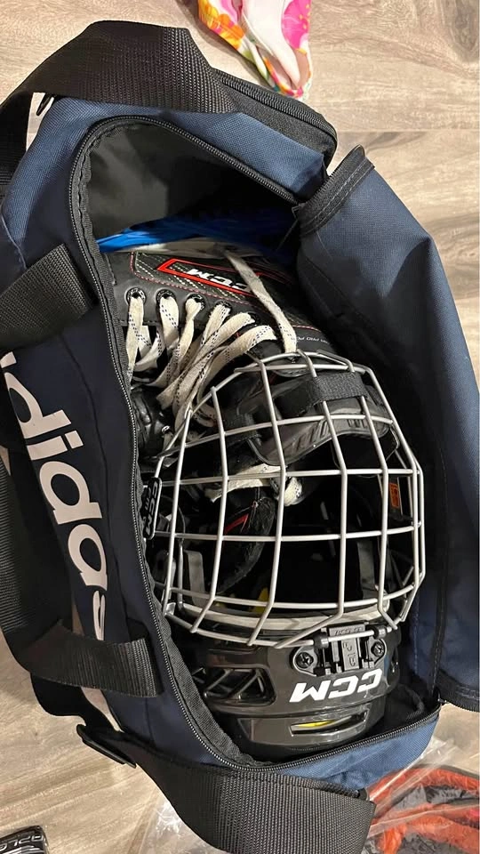 Boys (12 US) CCM JetSpeed Hockey Skates, Helmet, and Bag Set