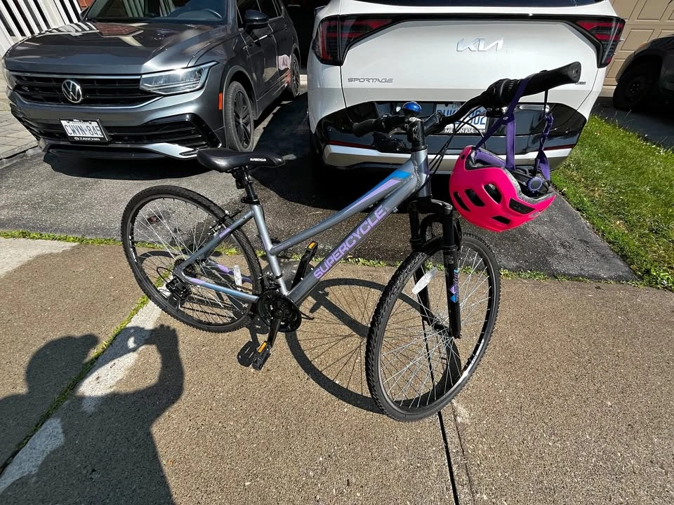 Supercycle Krossroads Hybrid Bike - 700C (Lightly Used)