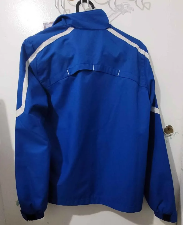 Adidas women's windbreaker - worn 2x - size small image indicator(2)