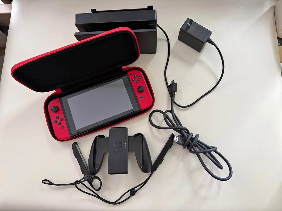 Nintendo Switch – Super Mario Odyssey Limited Edition (Like New)