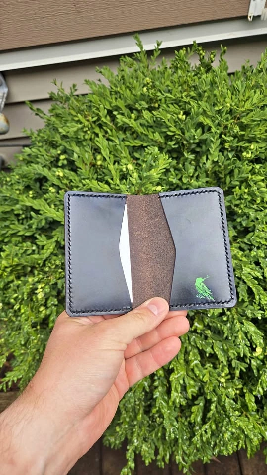 2 pocket cardholder wallet
