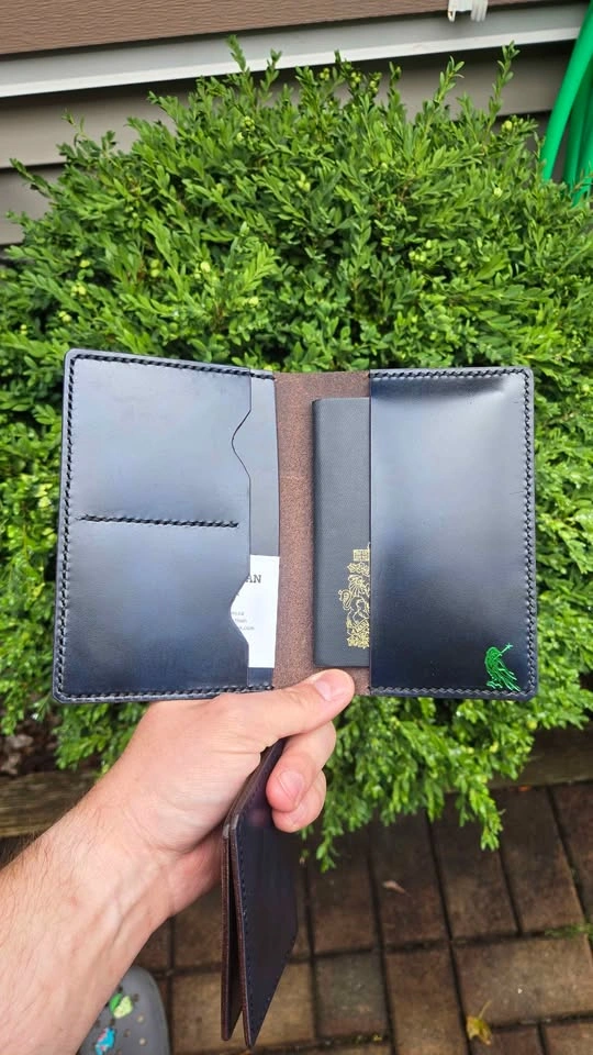 Passport holder - photo 2