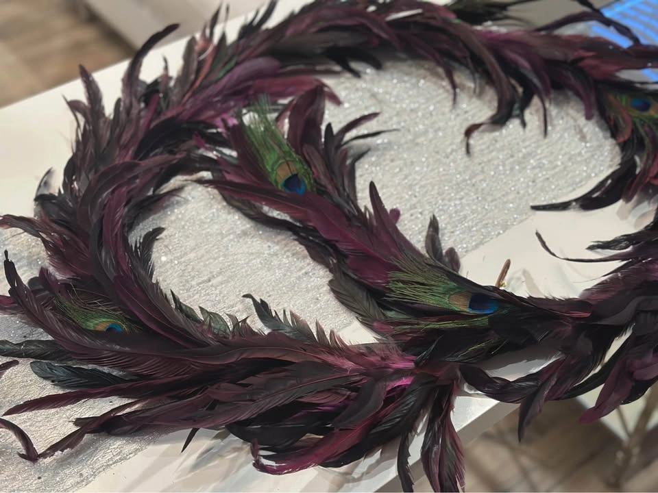 Designer Glam Exotic feather wreaths & matching Garlands - photo 4
