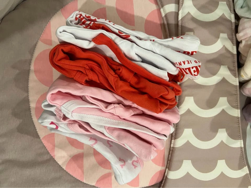 0-6m baby girl clothes bundle - photo 4