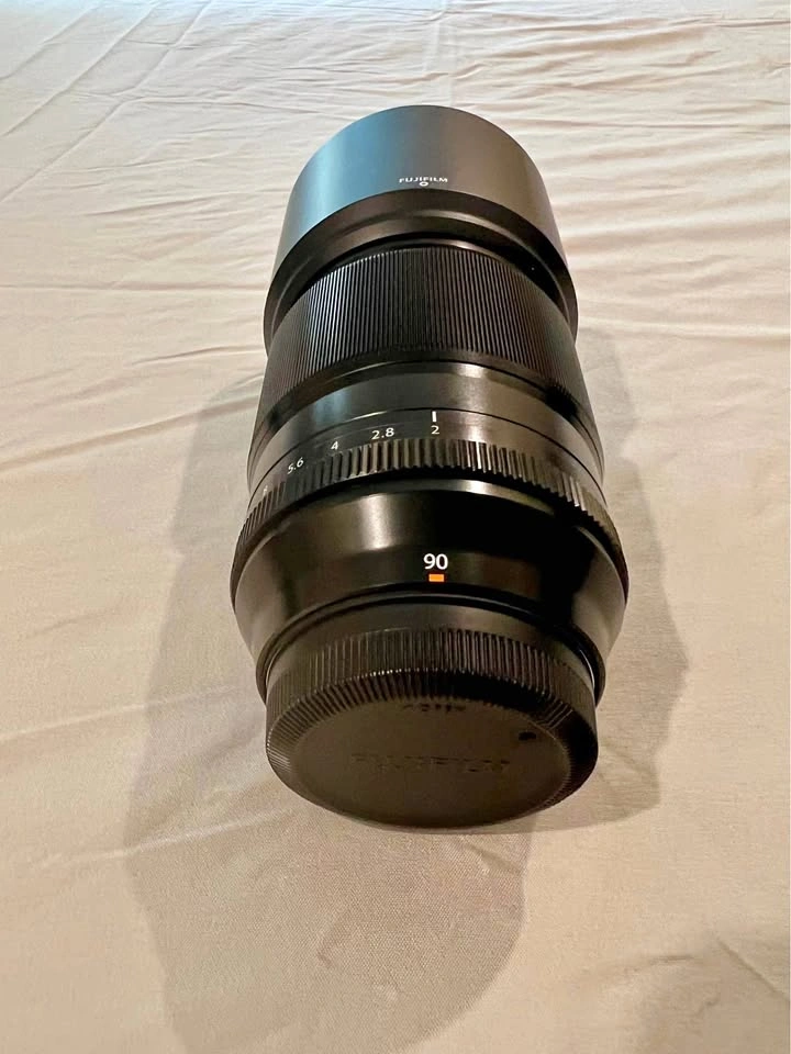 (Like new) Fujifilm XF 90mm f/2 R LM WR Lens