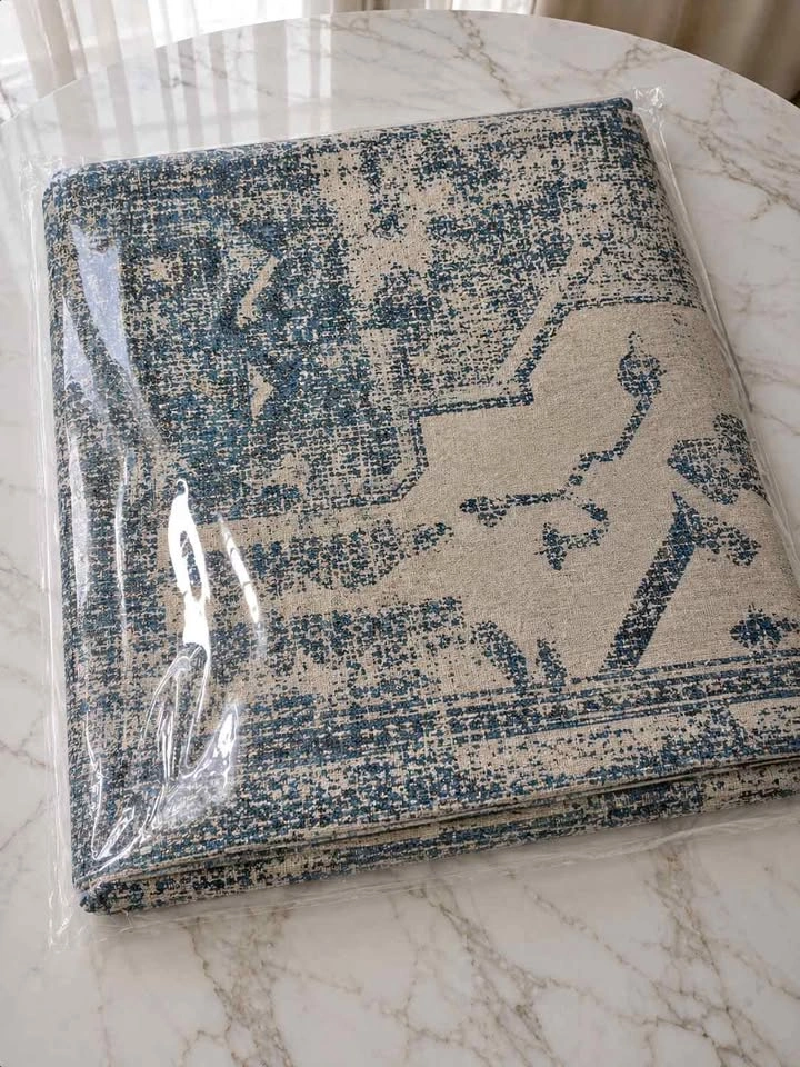 9x12 Blue & White Persian Medallion Rug