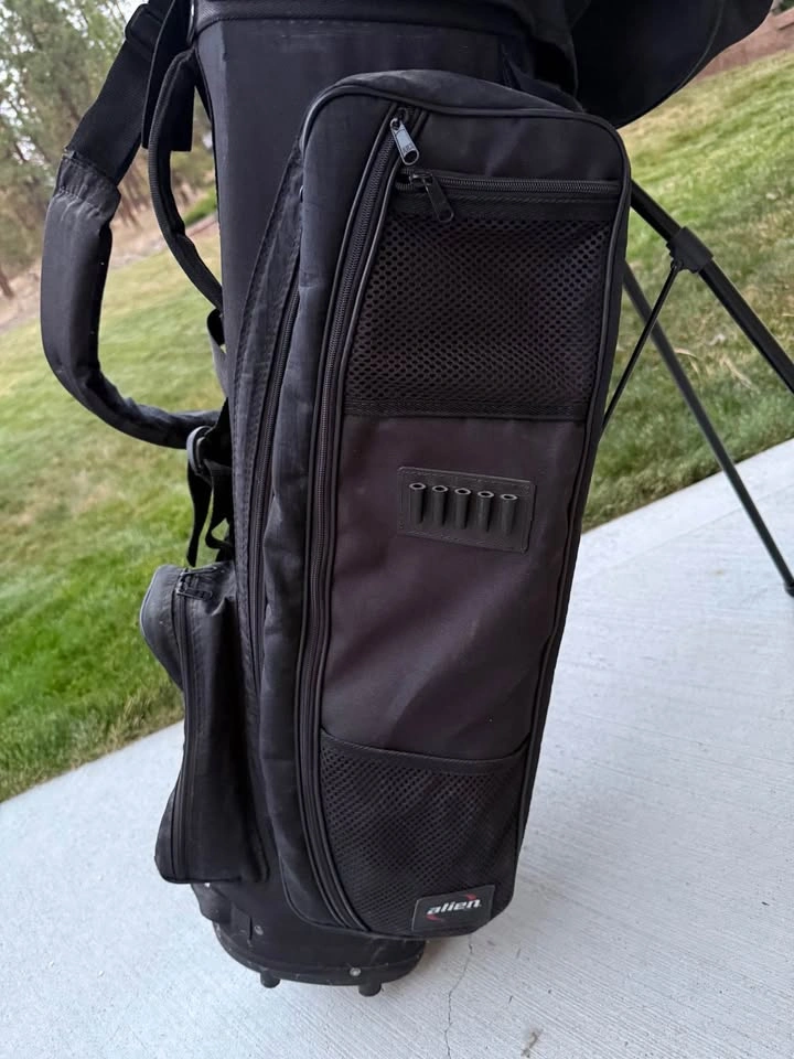 Alien Golf Bag - photo 3