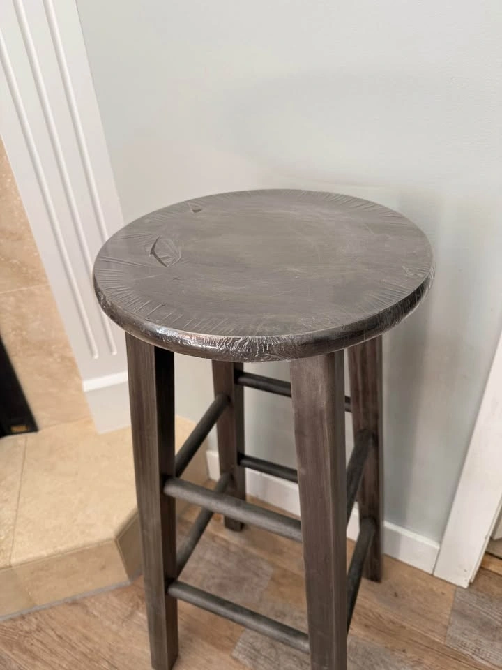 Wooden Stool - photo 2