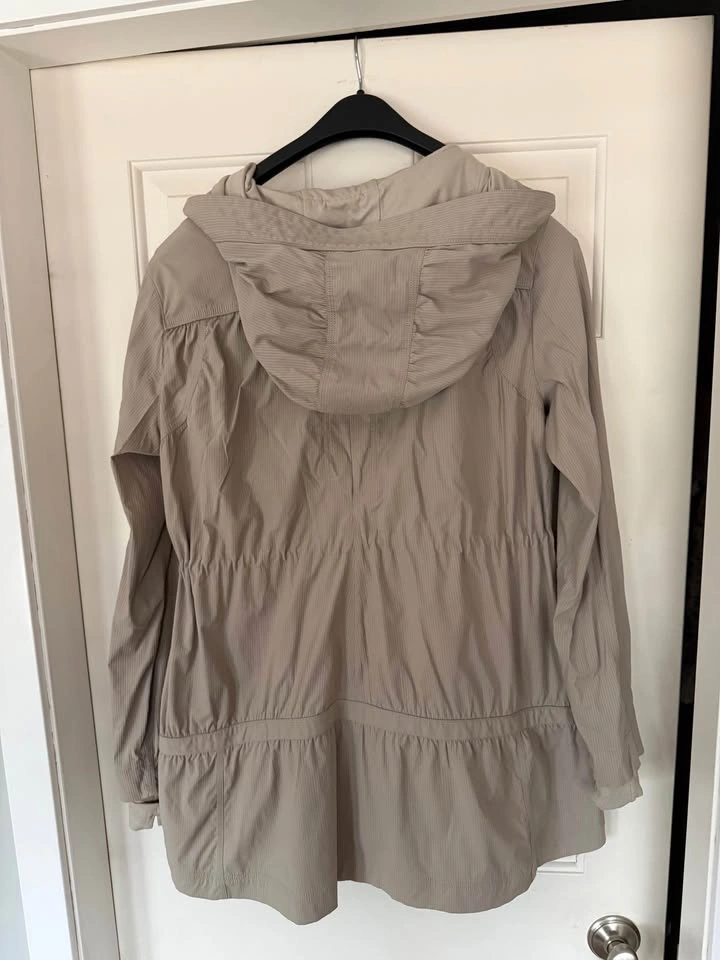 Lululemon Ladies Spring Jacket - photo 2