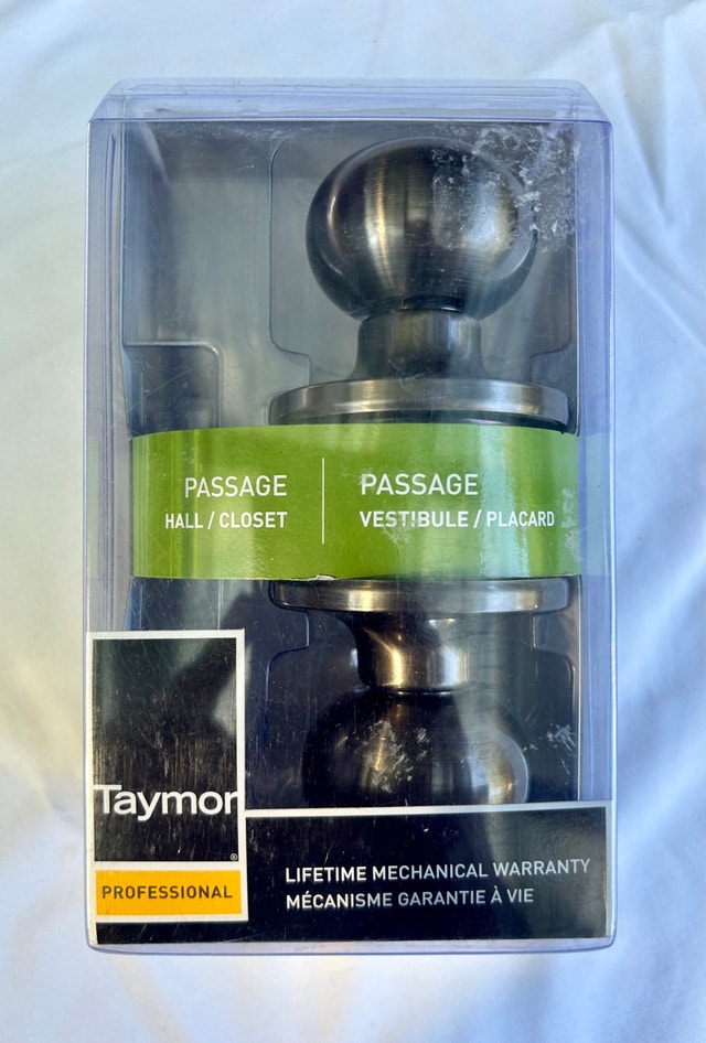 Taymor Passage Door Knob