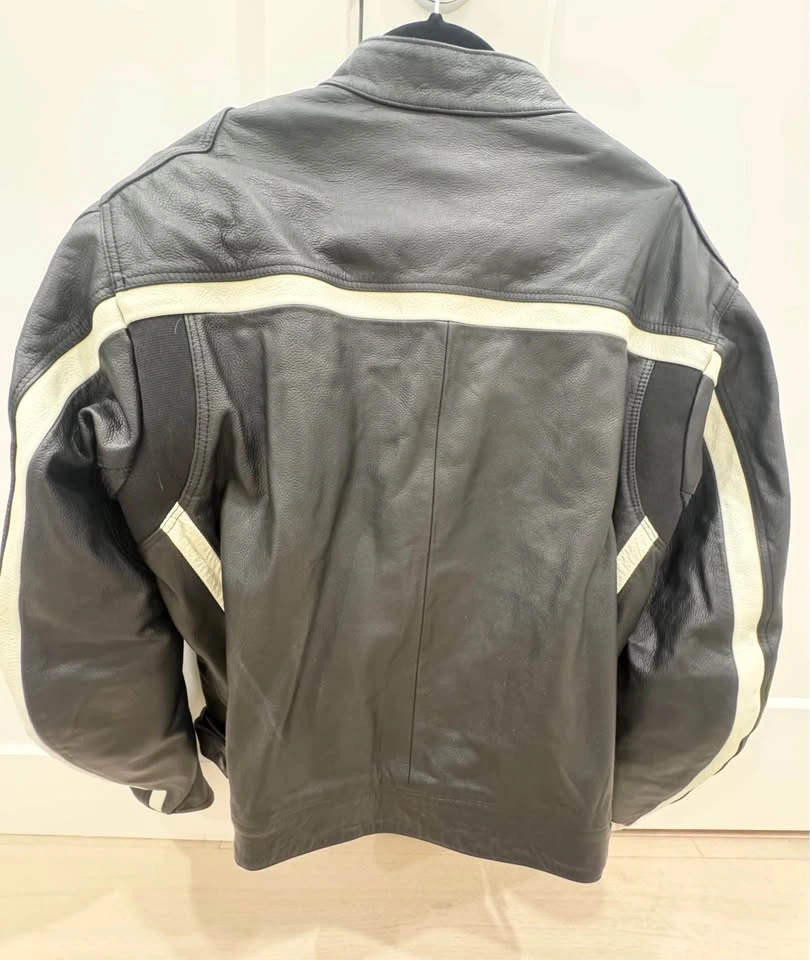 Ducati Genuine Leather Motorcycle Jacket – Men’s Medium - photo 5