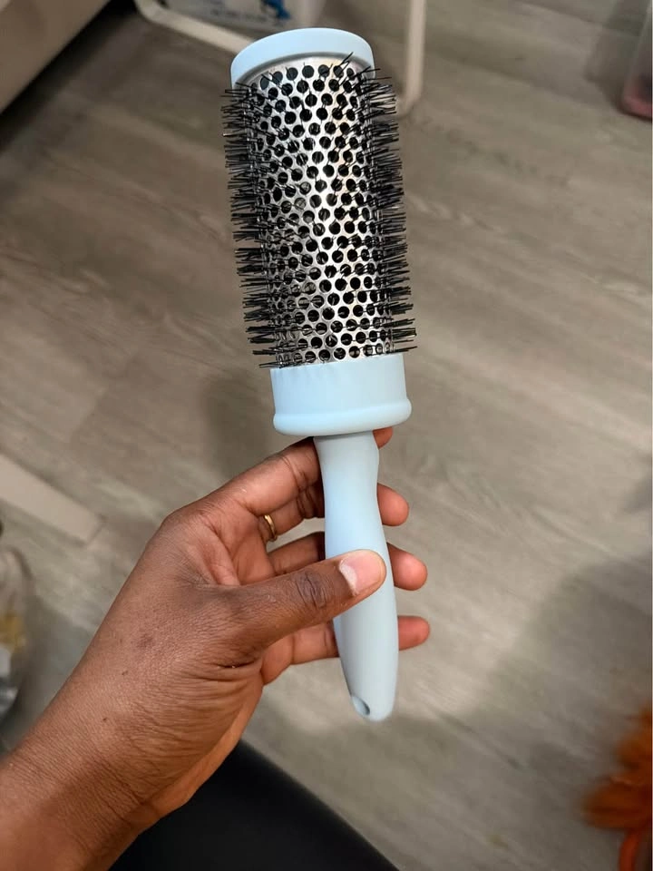 Hair brush - photo 2