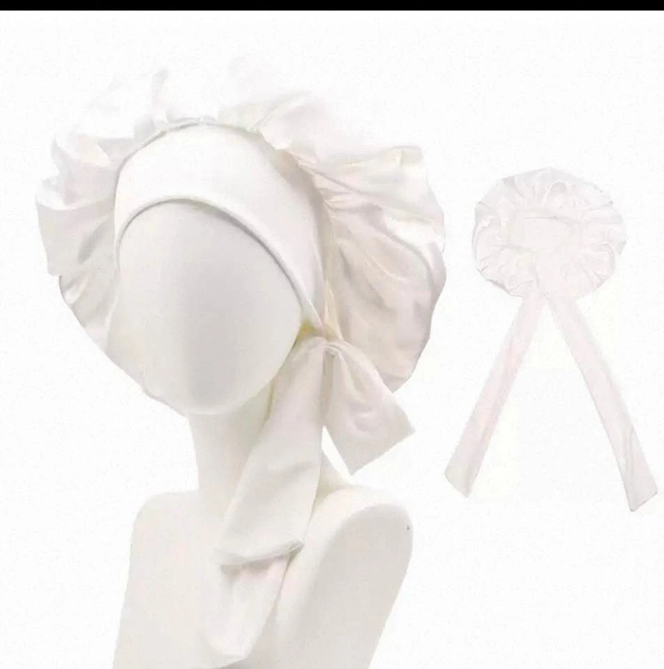 Satin bonnet with ribbon
