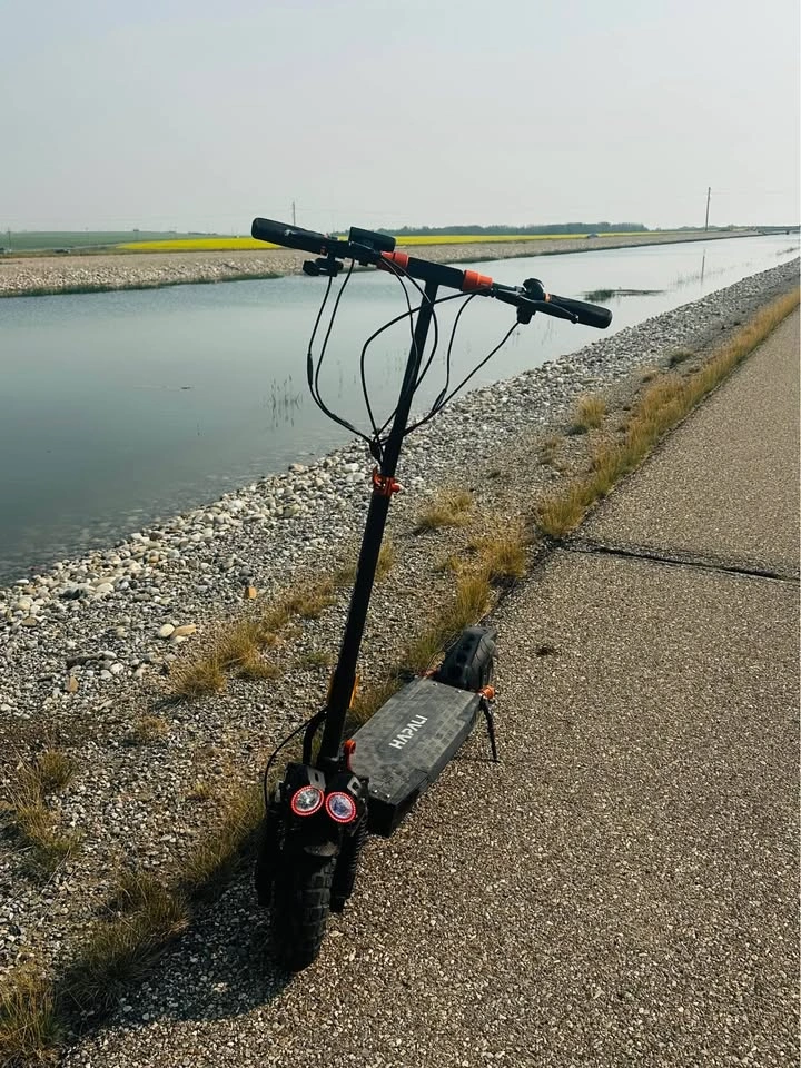 Hapali Electric Scooter - photo 2