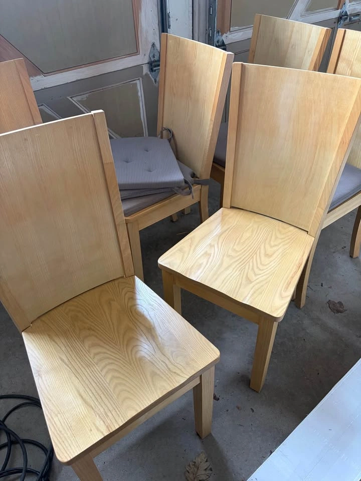 6 Wooden Chairs with removable cushions ($60 for all 6) - photo 3