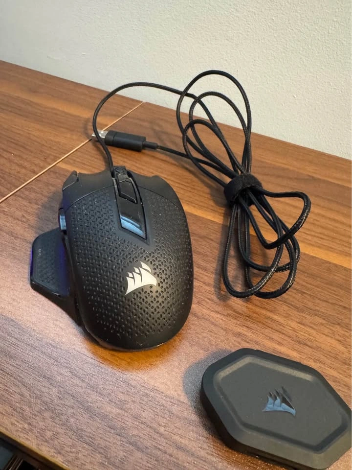 Corsair Nightsword RGB gaming mouse - photo 2