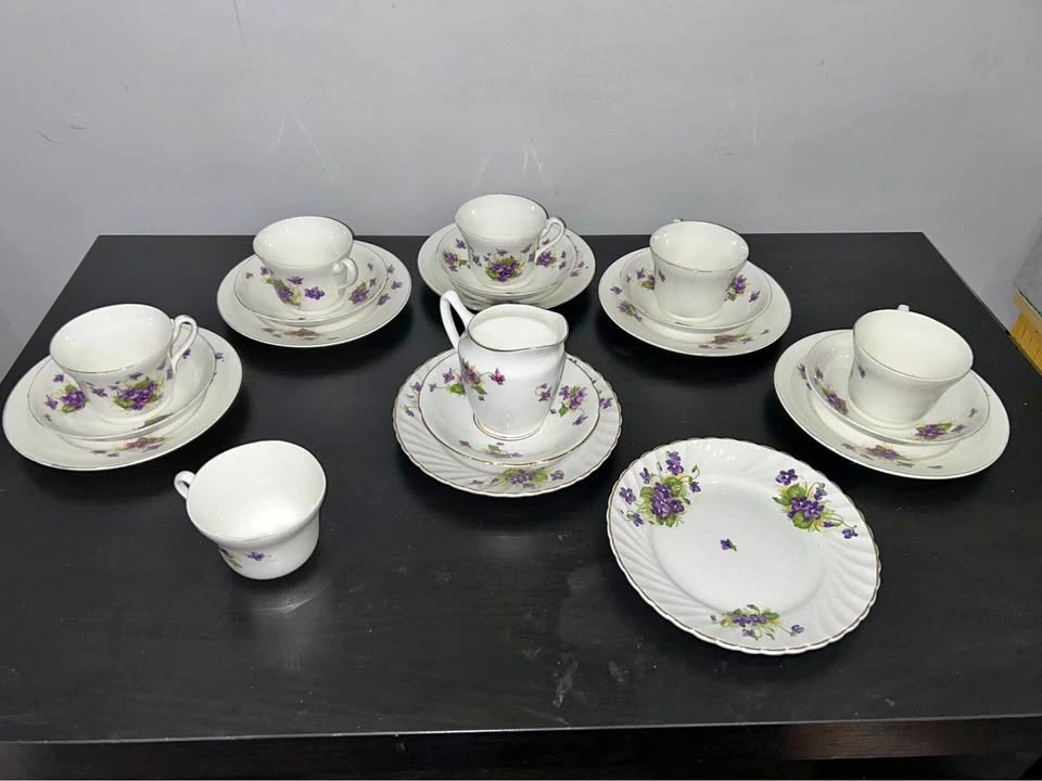 Duchess & Stanley fine bone china 20 piece set