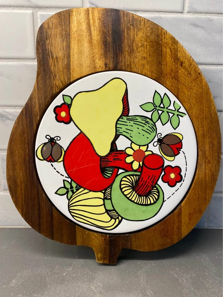 Vintage Mushroom and Ladybug Wooden Tile Trivet/Cutting board - photo 2