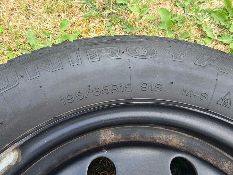 195 65R15 91S M+S Winter Tires with Rims - photo 2