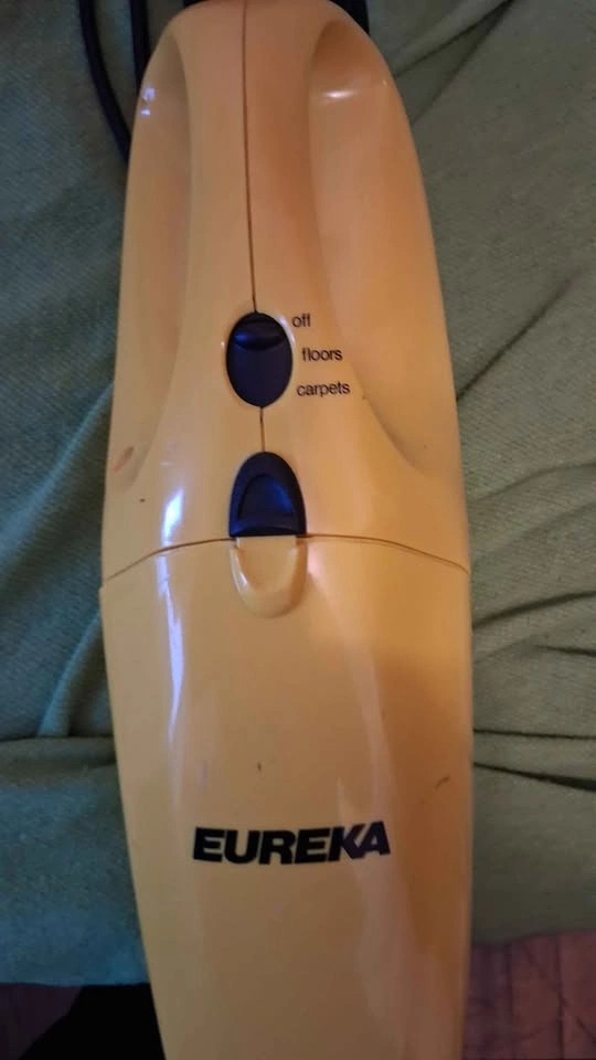 Eureka Quick-Up Corded Stick Vacuum - photo 2